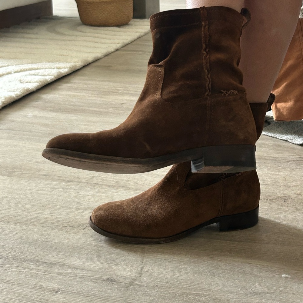 Frye suede western/boho ankle boots